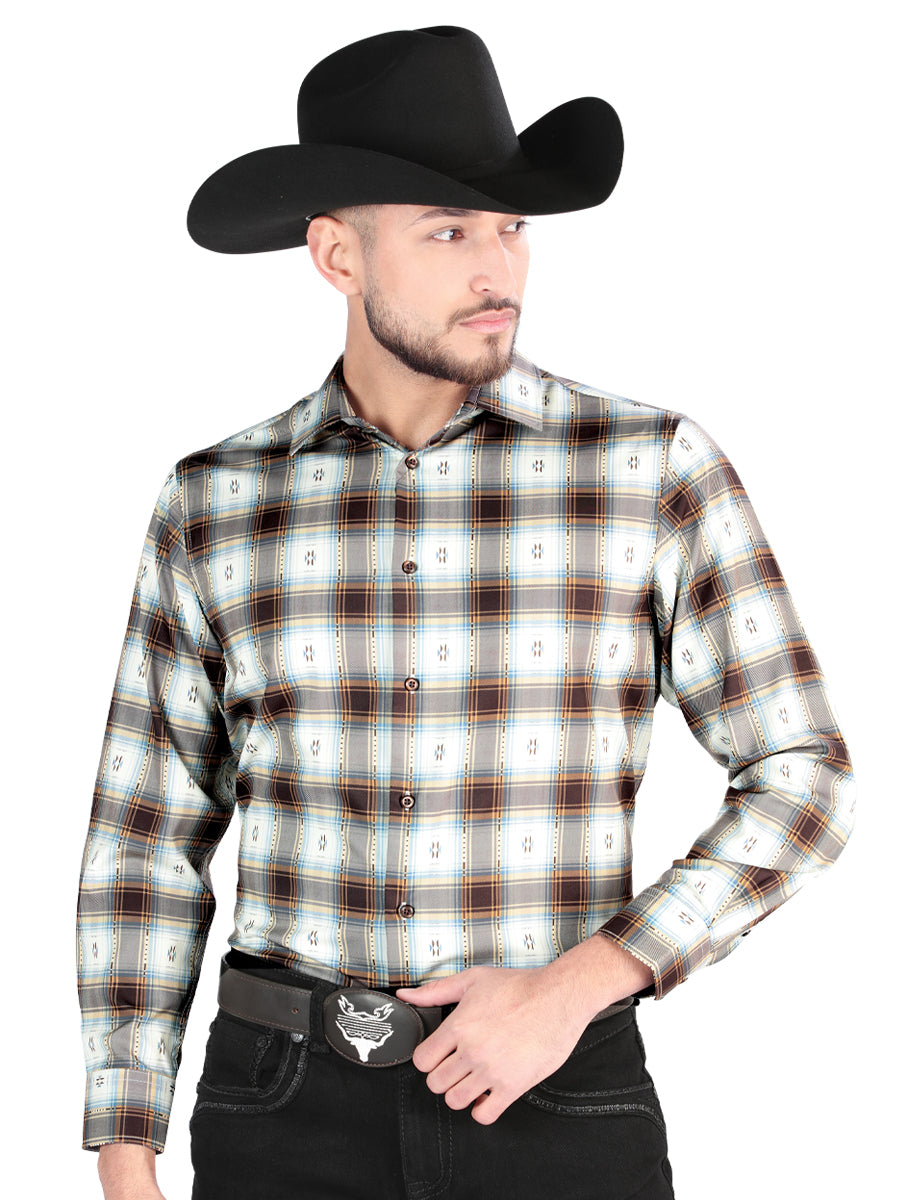 Camisa Vaquera Manga Larga Estampada Cuadros Cafe/Arena para Hombre 'El Señor de los Cielos' - ID: 44700 Camisas de Cuadros El Señor de los Cielos Brown/Sand