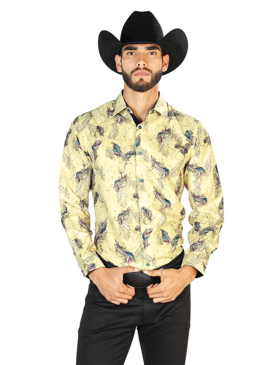Camisa Vaquera Manga Larga Estampada Plumas Amarillo para Hombre 'El Señor de los Cielos' - ID: 43824 Western Shirt El Señor de los Cielos Yellow